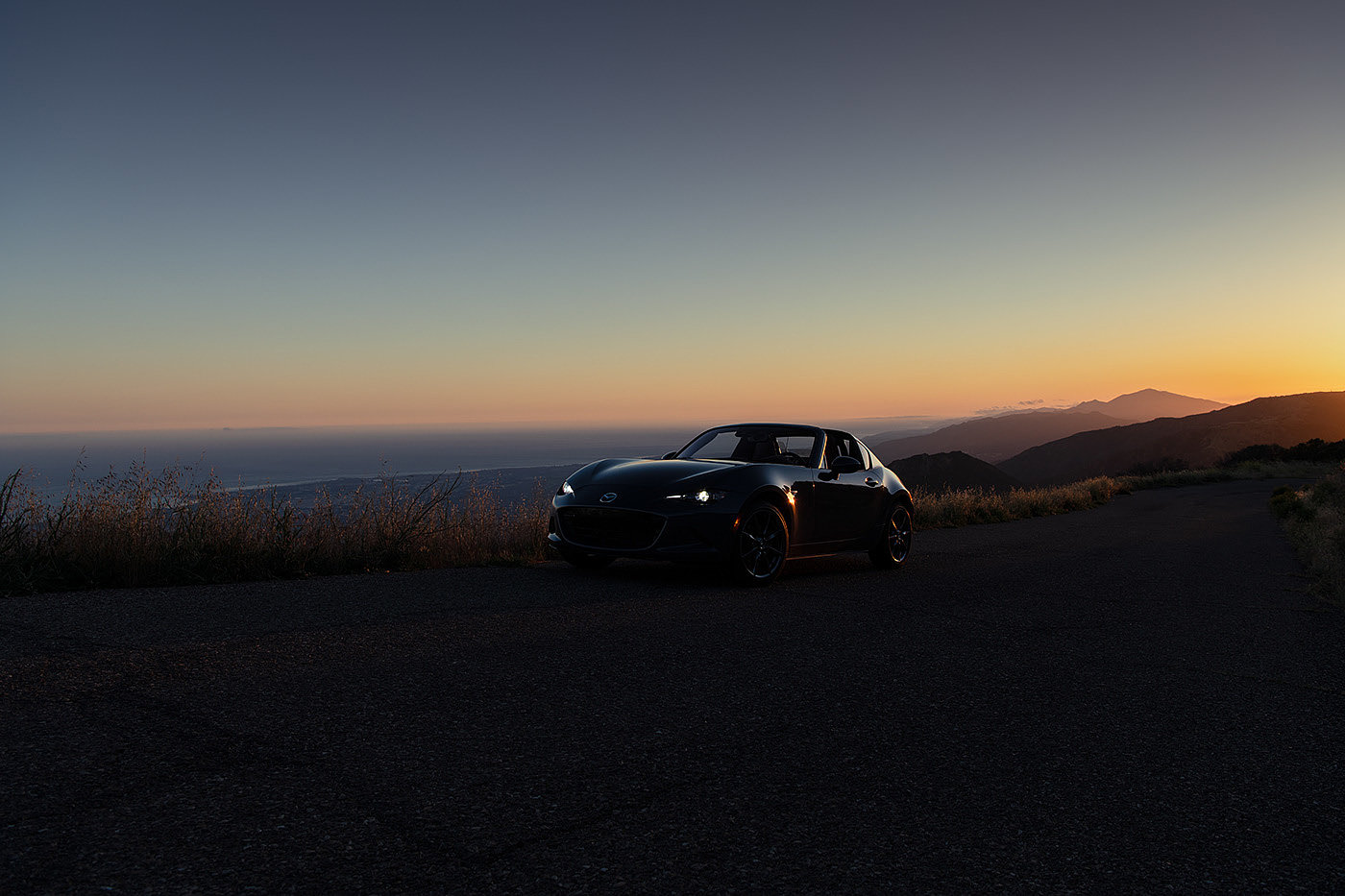automobile，Night view，Miata，