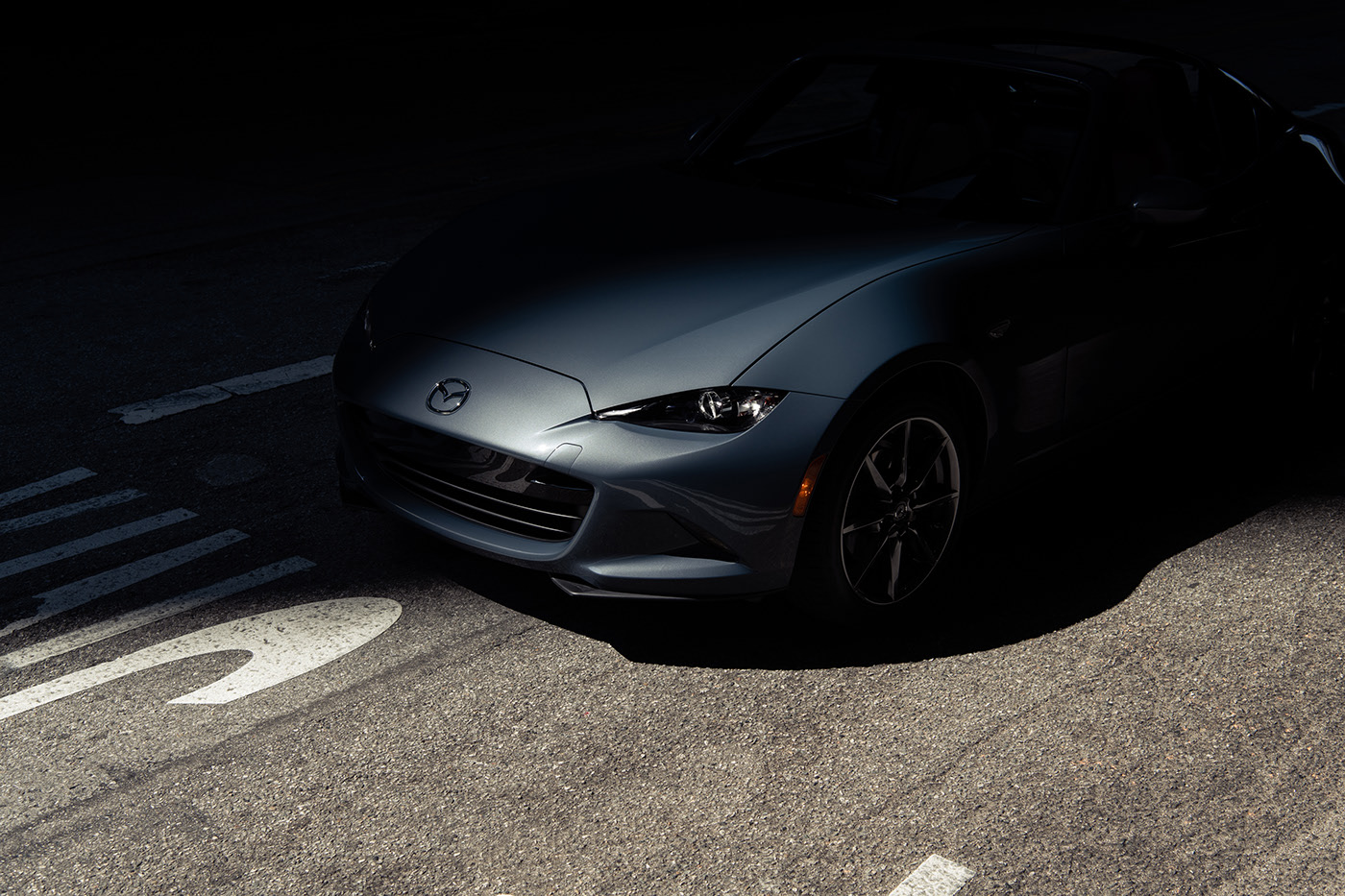 automobile，Night view，Miata，