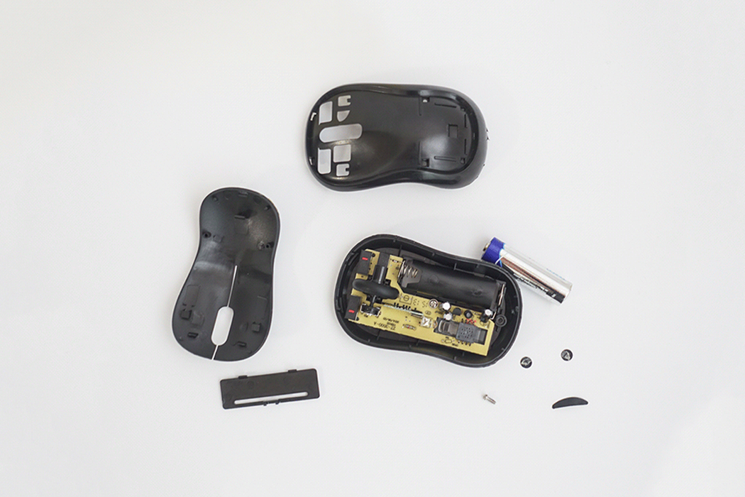 mouse，Unconventional，yellow，beach，