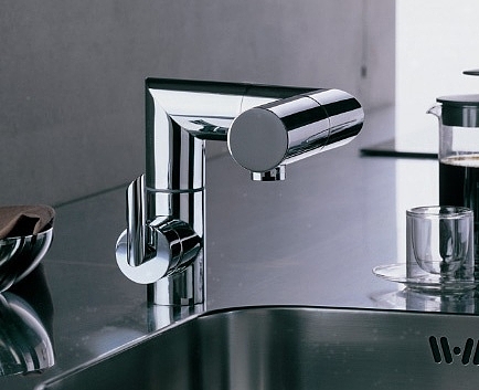 Sanitary products ，Faucet design，