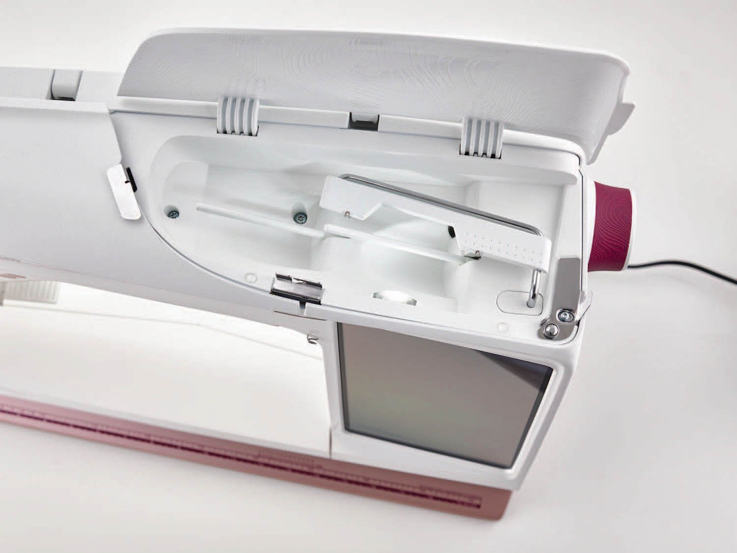 Sewing machine，intelligence，Pink white，innovate，2020 red dot product design award，