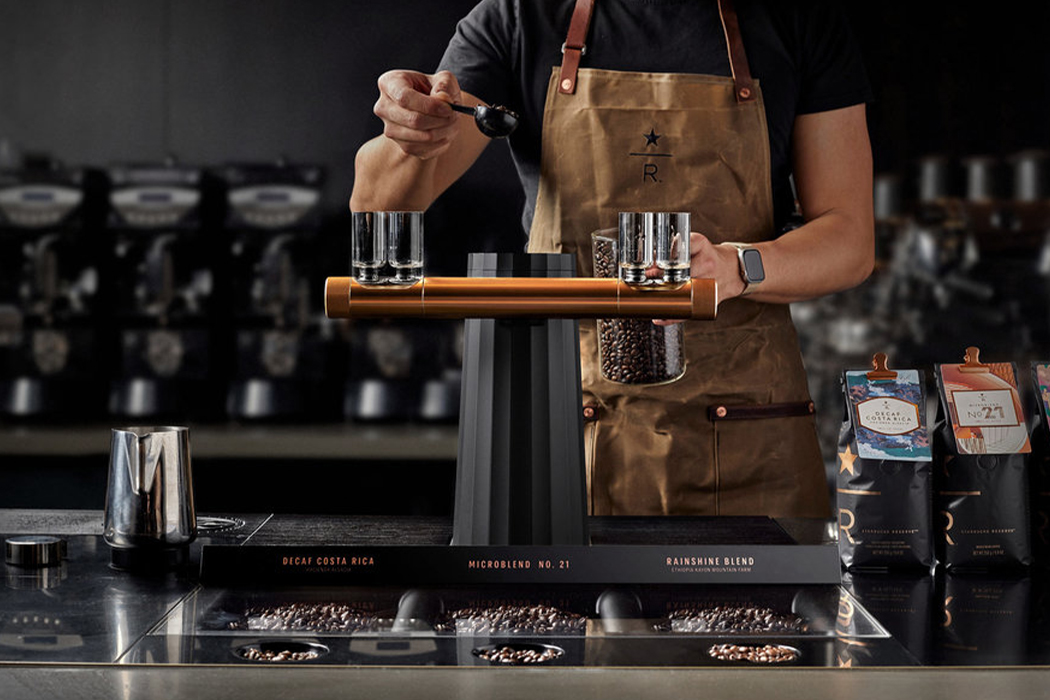 星巴克重新设计了他们的浓缩咖啡机利用重力让咖啡更顺滑