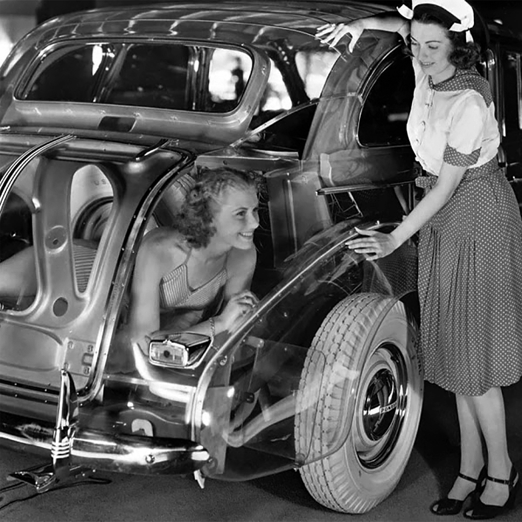 automobile，Fully transparent，classical，Aesthetic feeling，