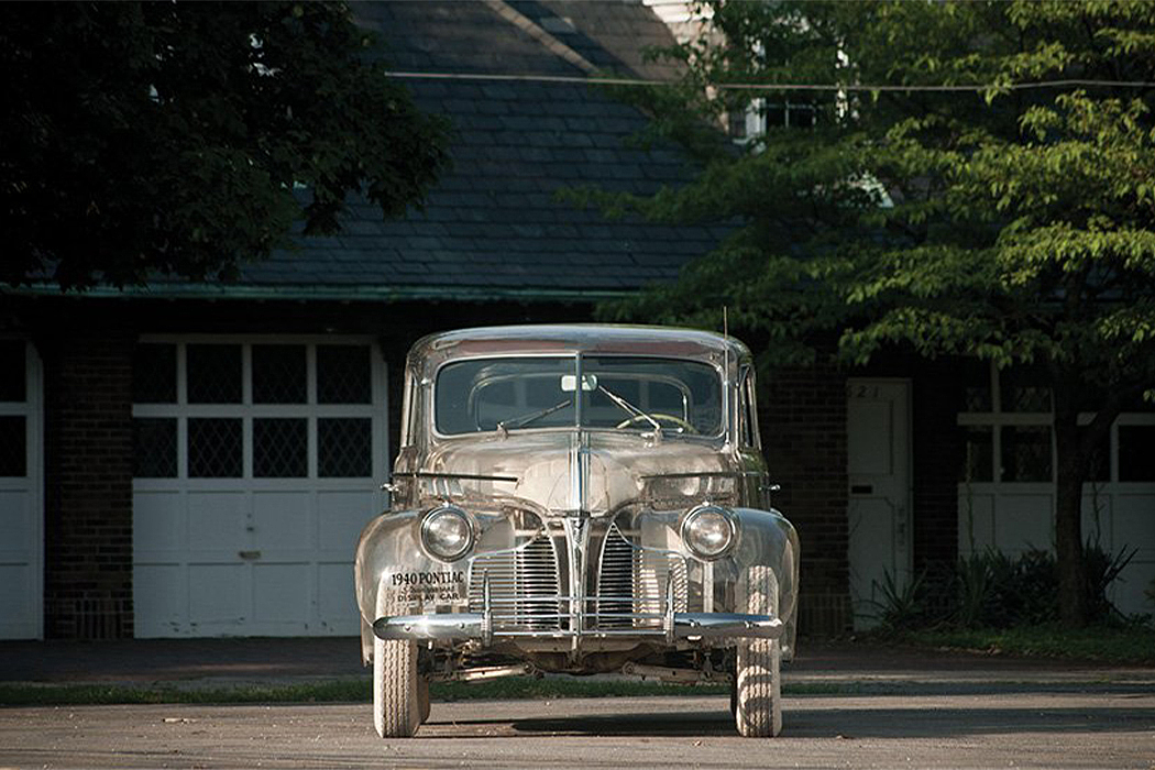 automobile，Fully transparent，classical，Aesthetic feeling，