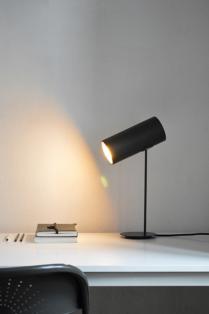 crow，desk lamp，modern，