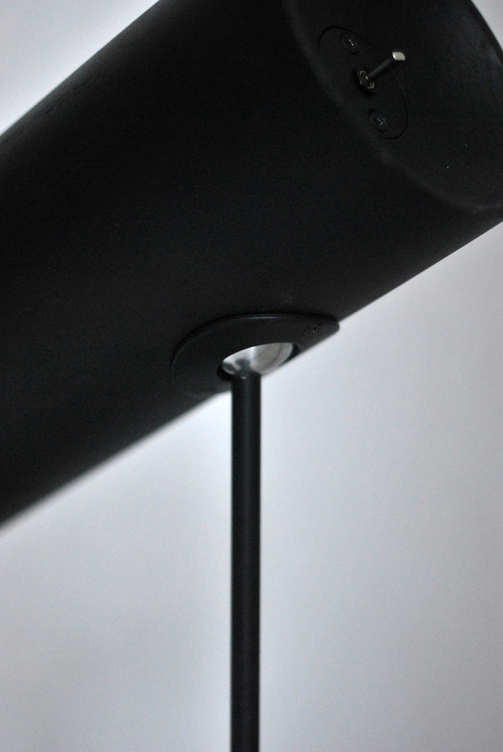 crow，desk lamp，modern，