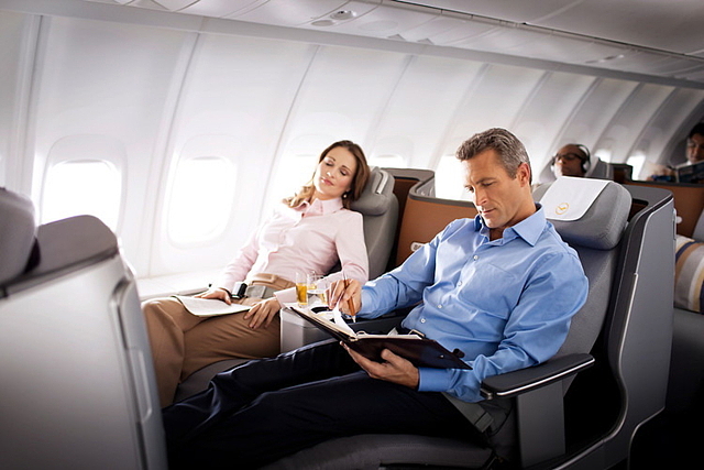 aircraft，traffic，chair，passenger cabin，Interior，