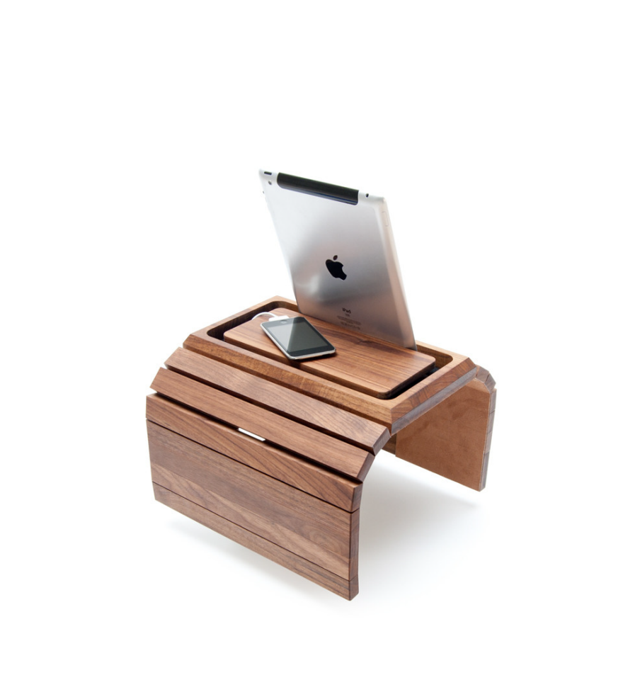 Broken mobile phone，industrial design，User experience，woodiness，Receive，