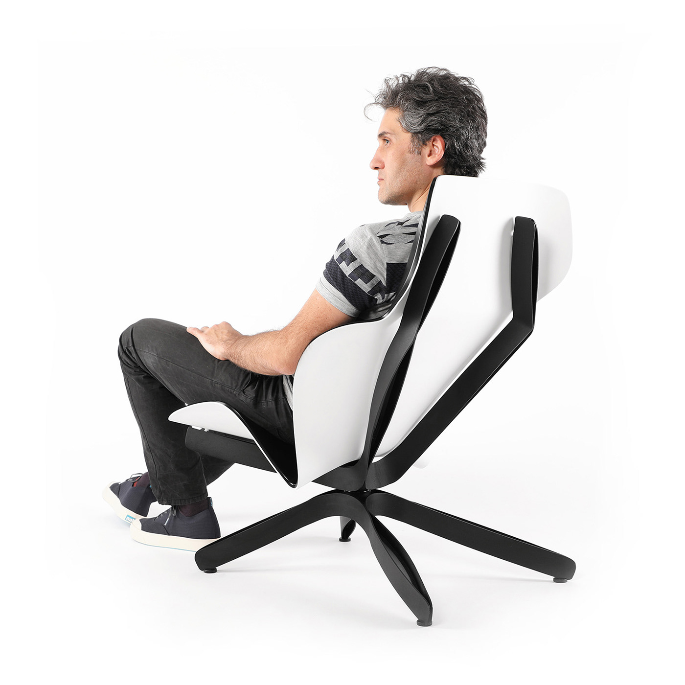 chair，steel，Plastic，Minimalism，black，