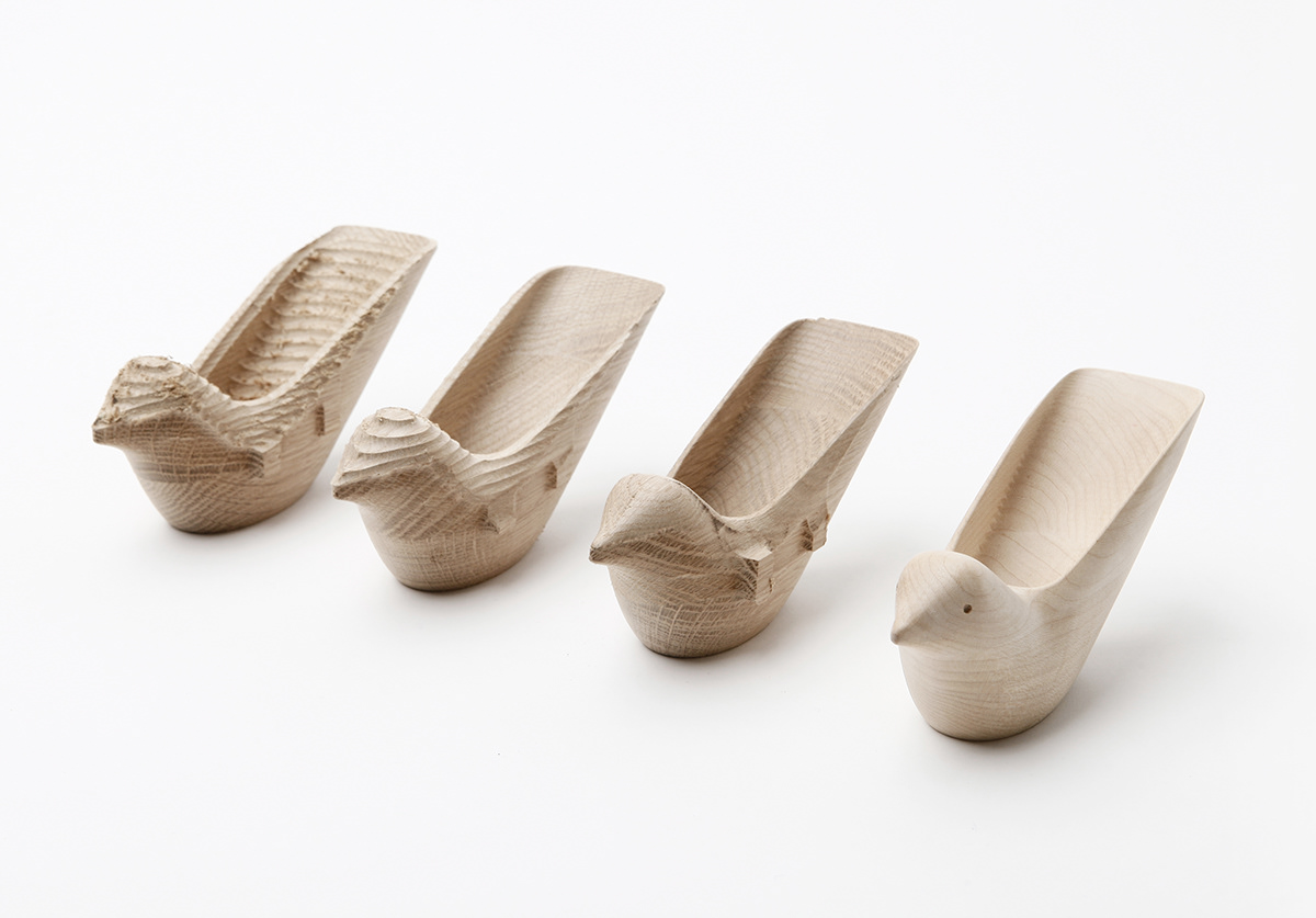 pen container，Tropical bird，Feather，Red Dot Design Award，