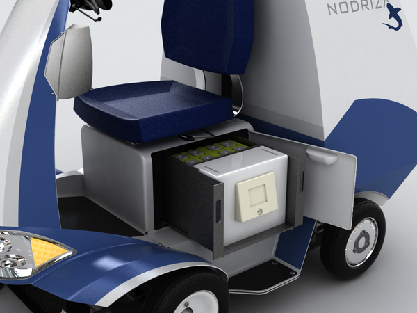 outdoors，vehicle，tool，clean，Sweep the floor，