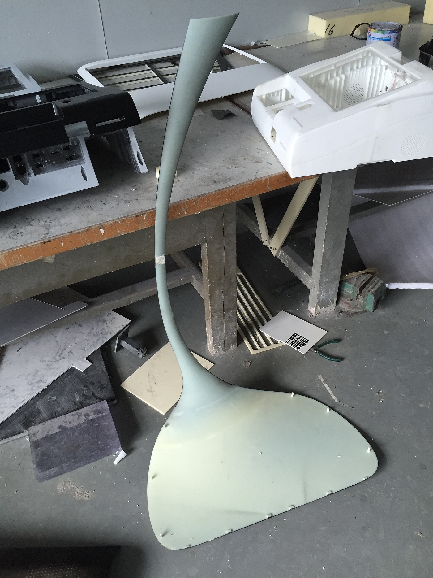 Advertising machine, projection，