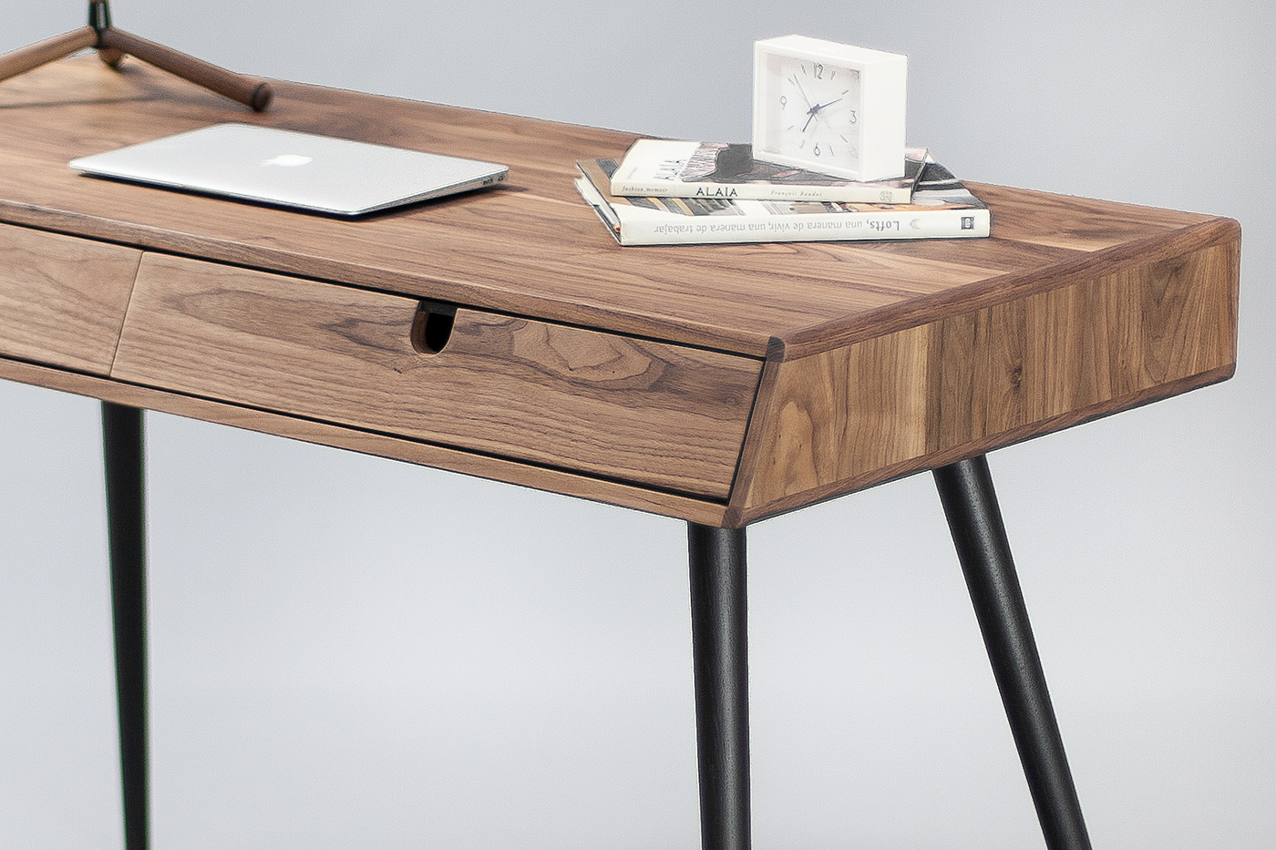 product design，Office Supplies，woodiness，practical，