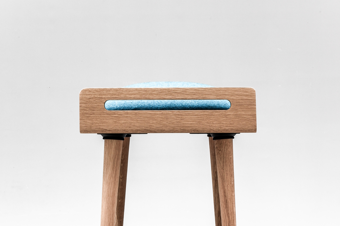 furniture design ，Simplicity，beautiful，woodiness，comfortable，