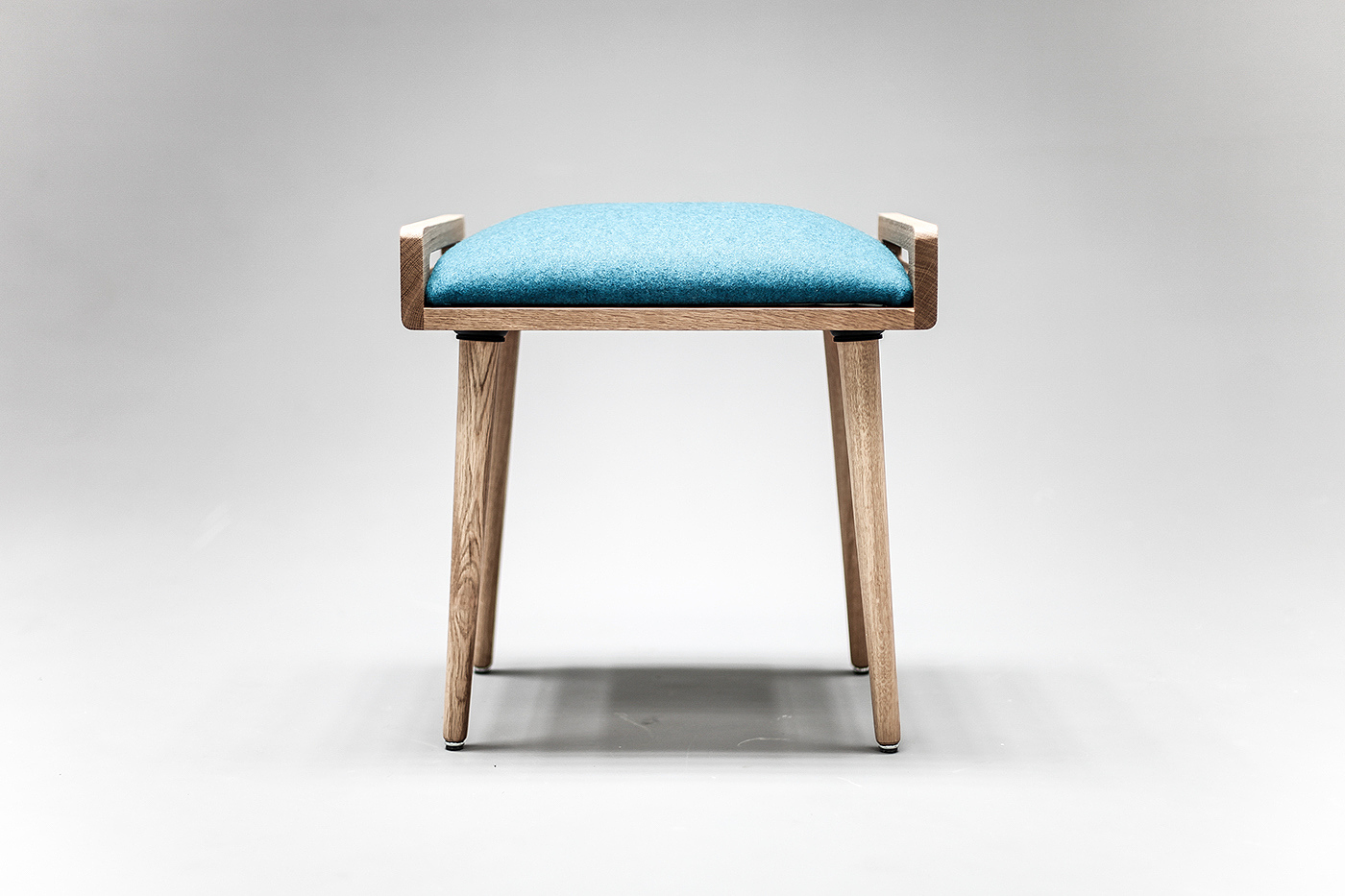 furniture design ，Simplicity，beautiful，woodiness，comfortable，