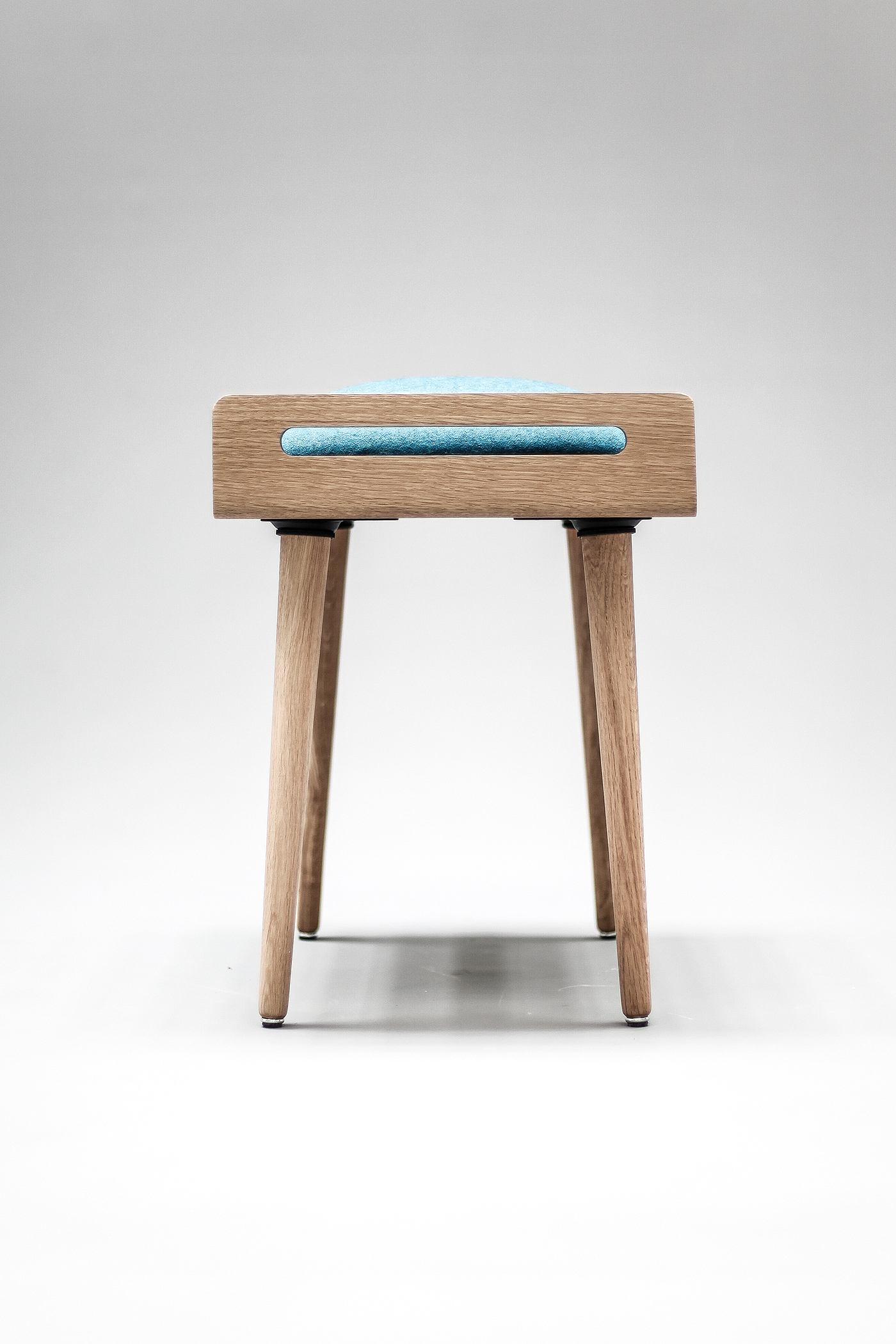 furniture design ，Simplicity，beautiful，woodiness，comfortable，