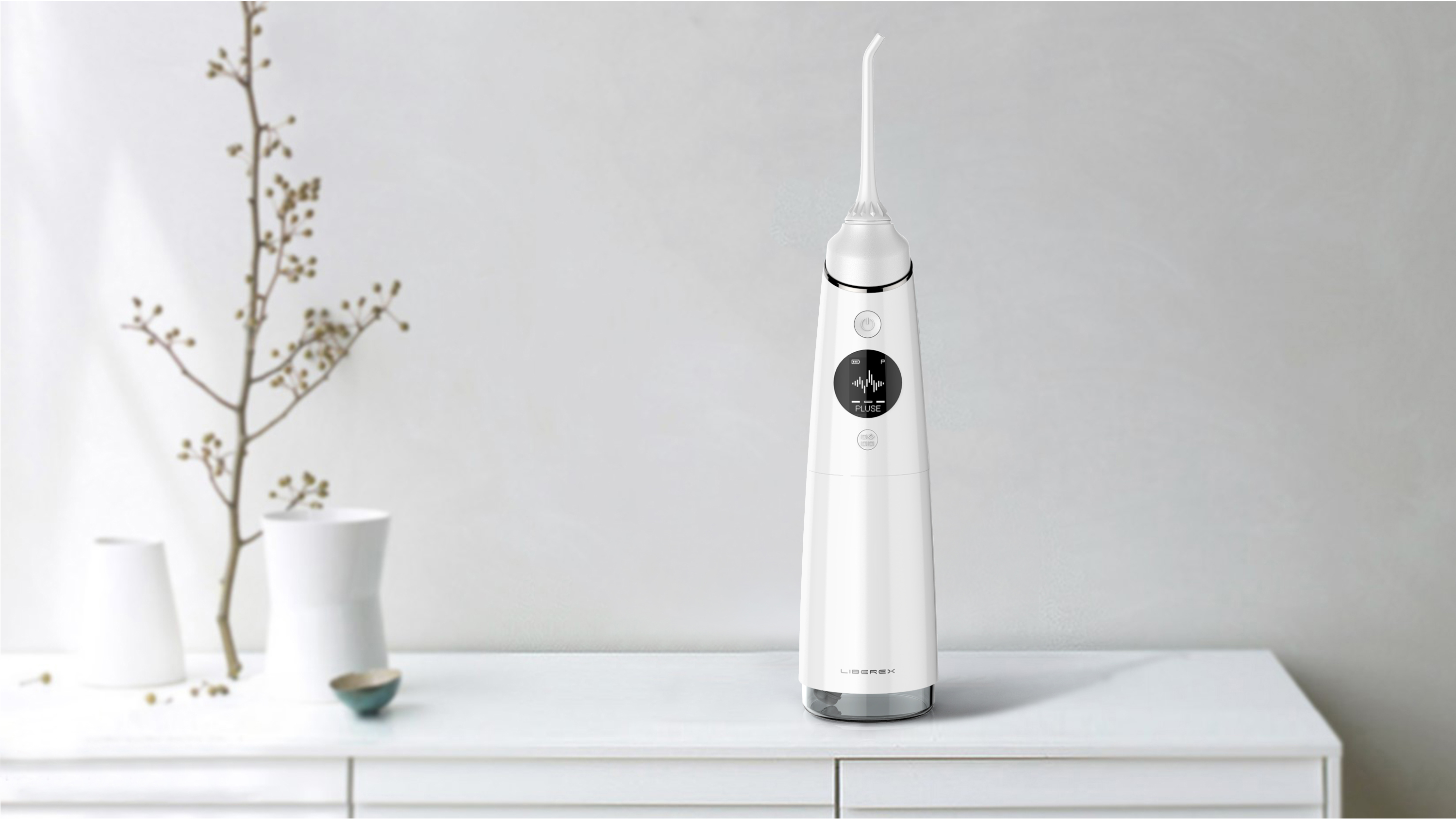 A dental care and washing device，