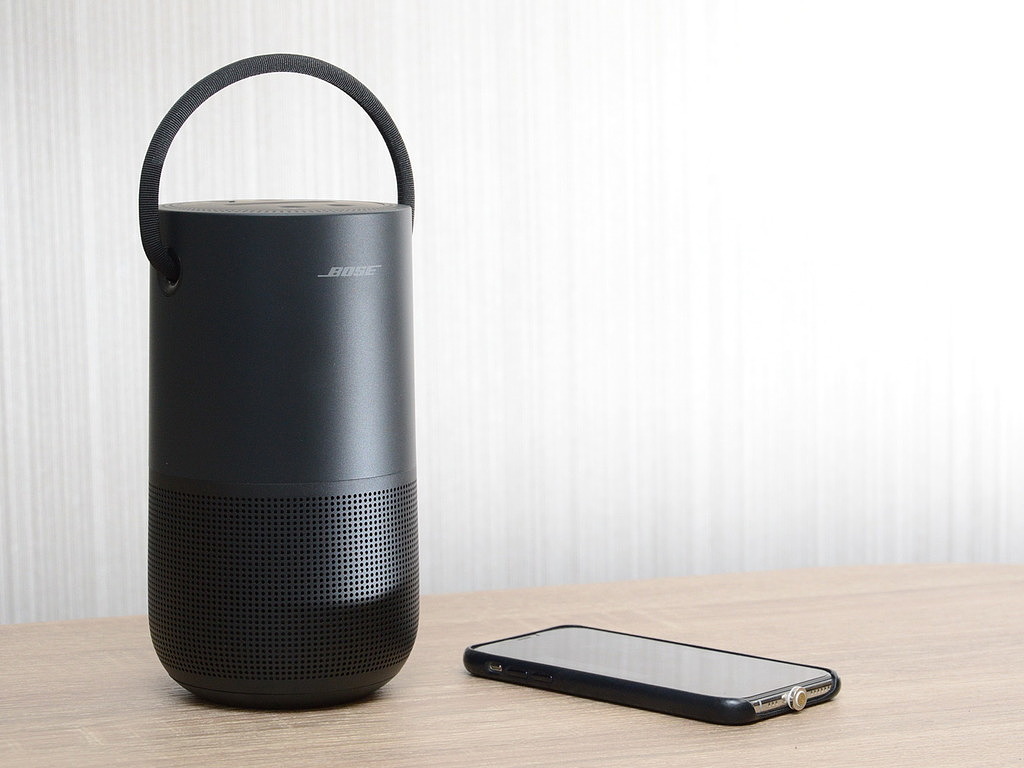 2020 red dot product design award，speaker，bose，Portable，Home speaker，wifi，app，Bluetooth，