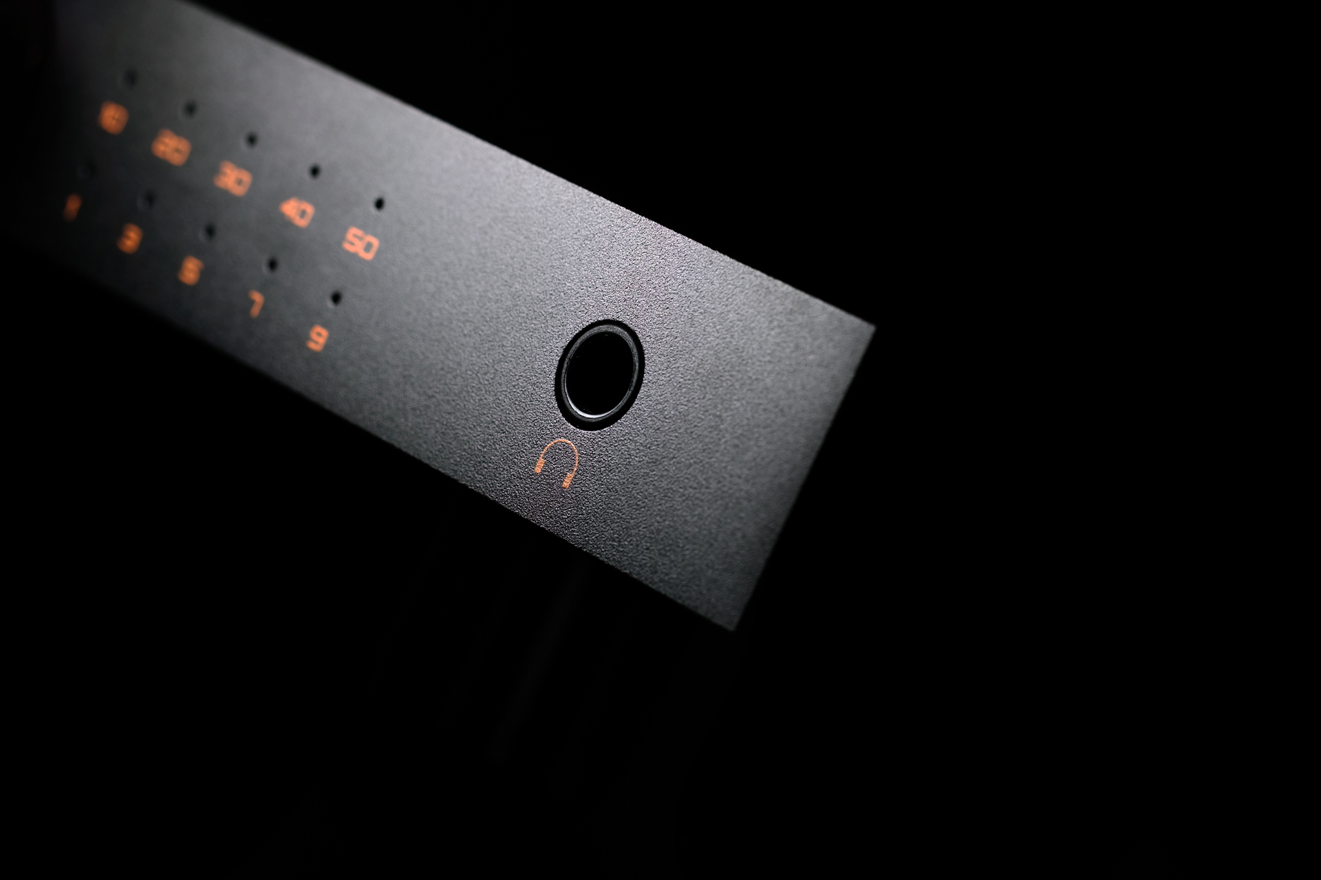 2020 red dot product design award，AMP-13R，Audio amplifier，