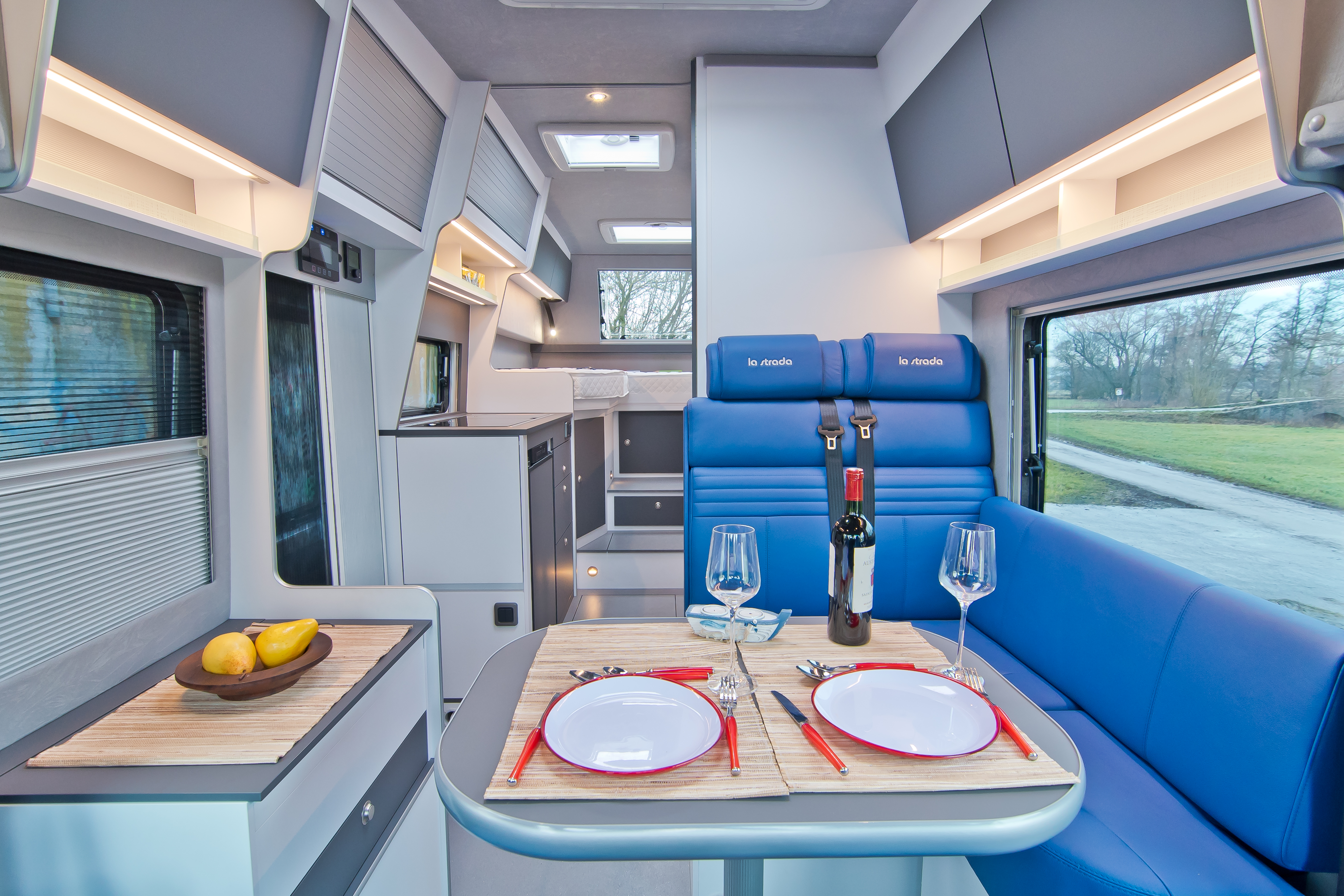 2020 red dot product design award，the road Nova EB，Glass reinforced plastics，Touring car，