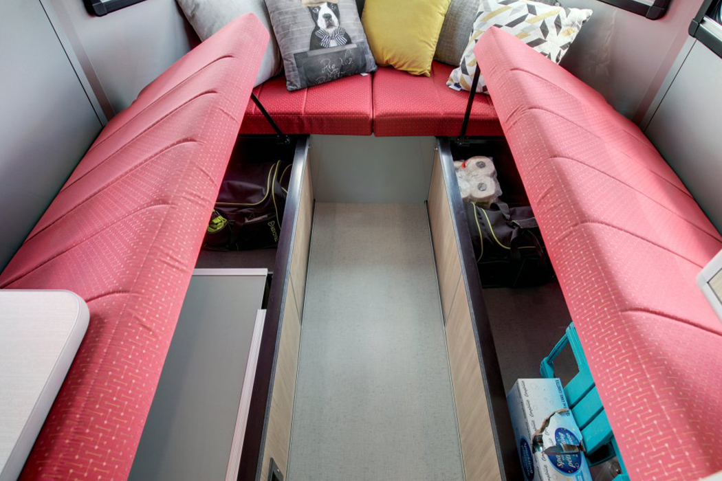 Touring car，High performance，Aluminium，aerodynamics，comfortable，