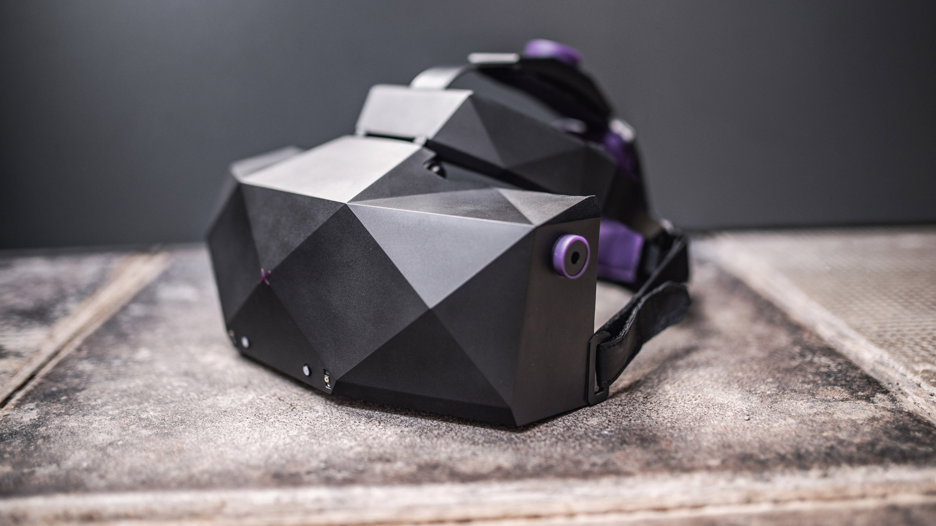 VR headset，Xtal，Electronics，2020 red dot product design award，