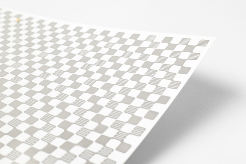 Roll paper lighting，Sato Da，Desk lamp，Flashlight，Interesting design，