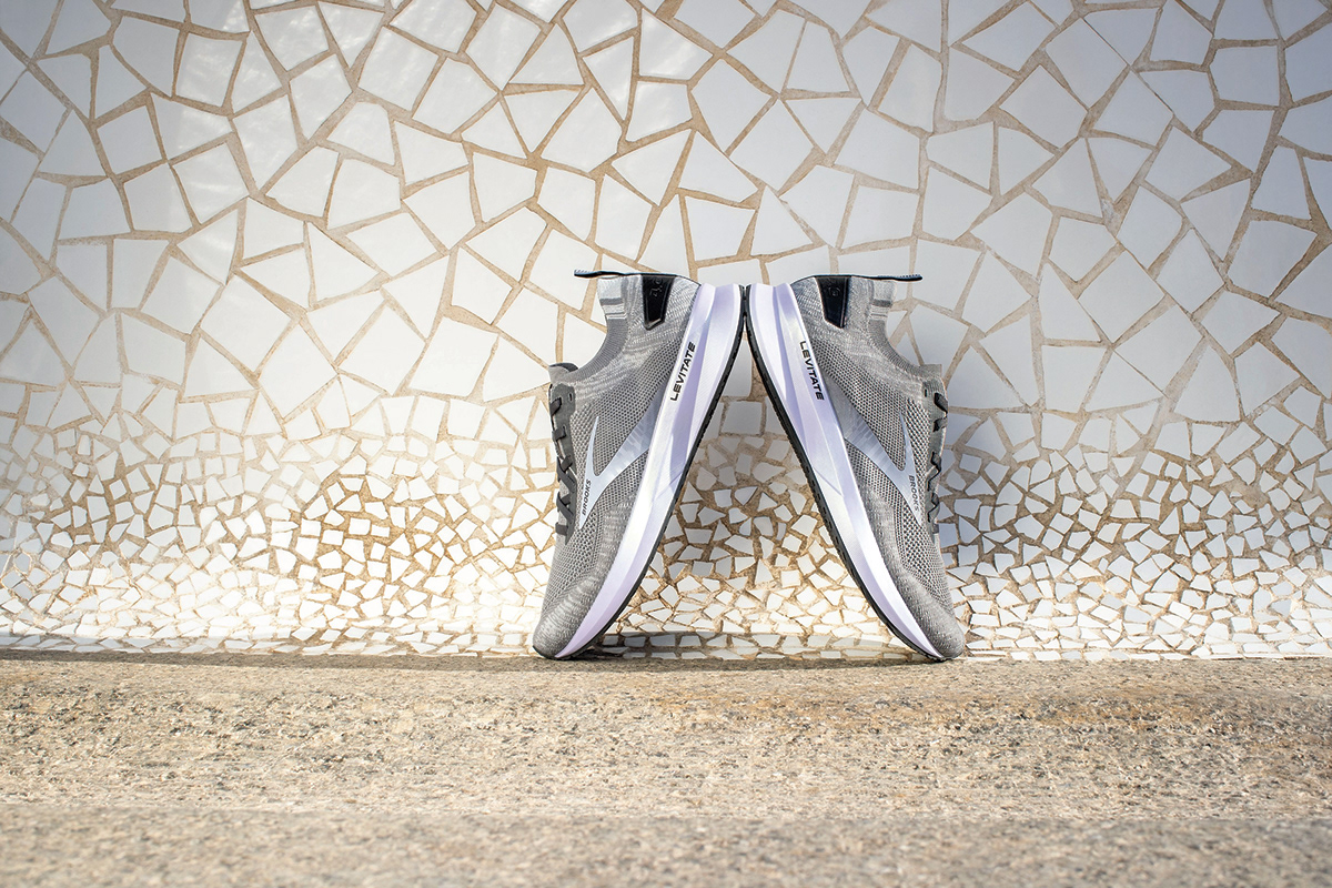 sneakers，Brooks Running，Hand drawn，knitting，