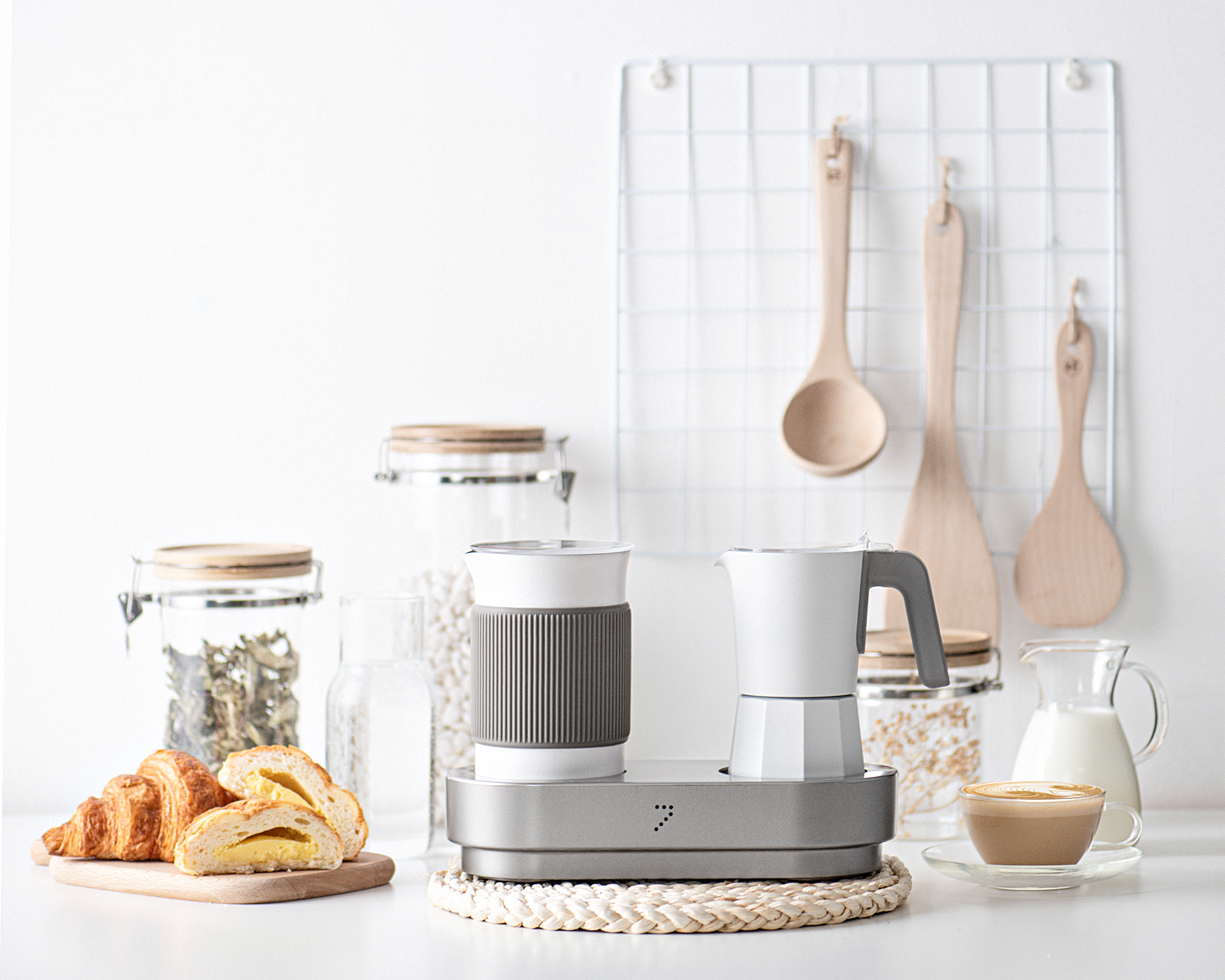 Coffee machine，Fancy coffee machine，industrial design，Minimalist，Industrial wind，