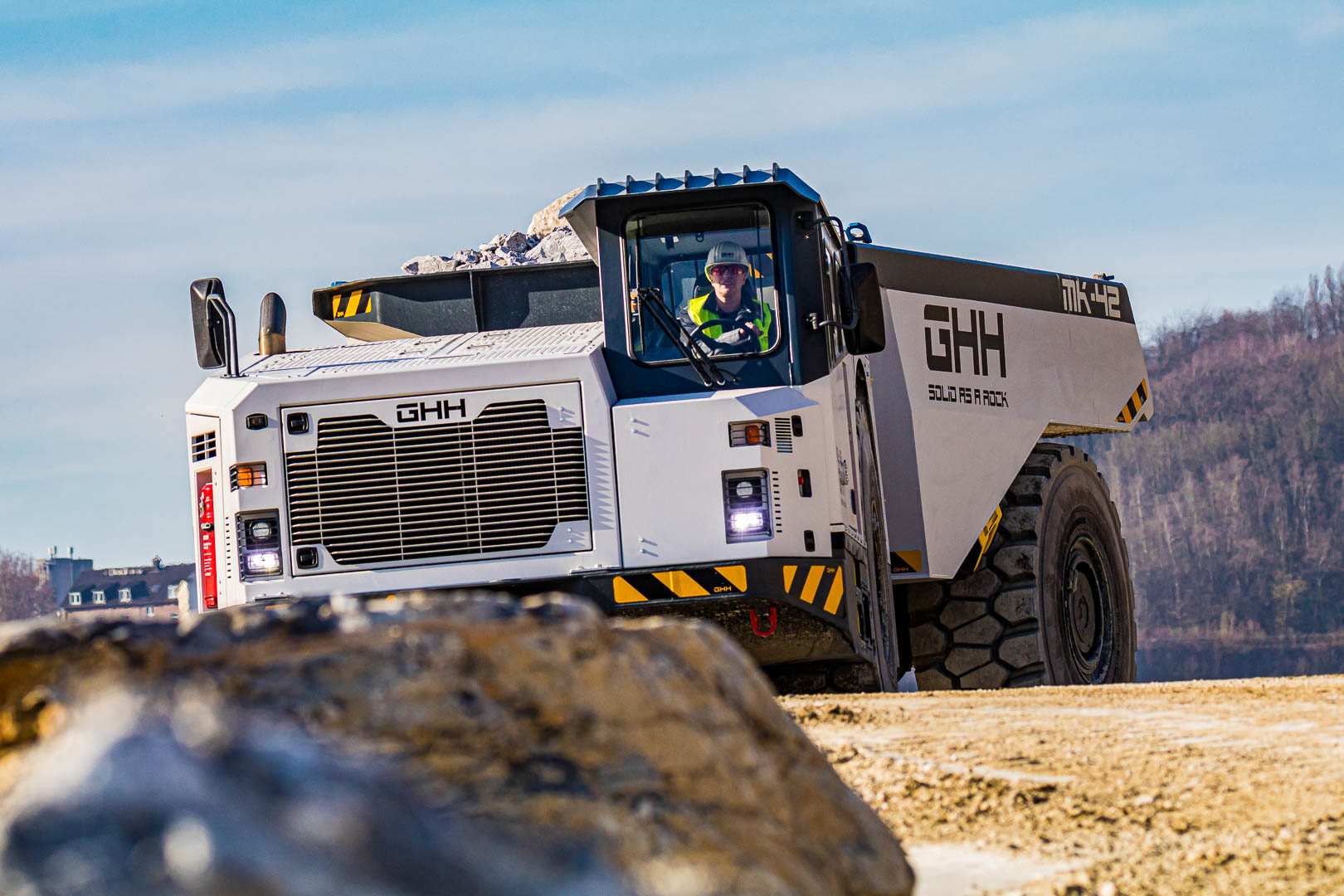 2020 red dot product design award，MK-42，mining，strong，Dump truck，Gravel truck，