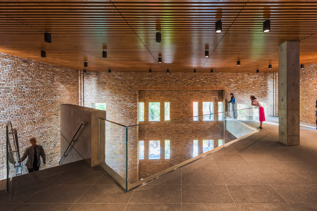 Architecture，brick，modern，grand，