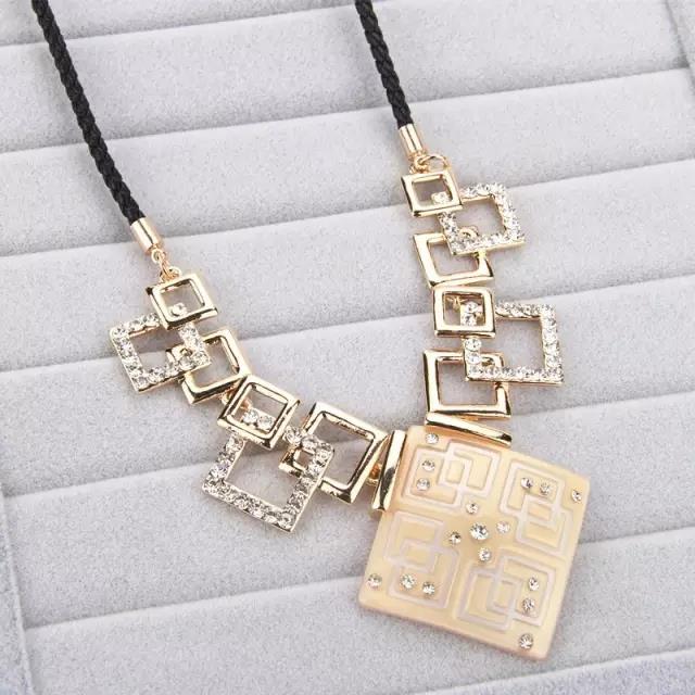 tool，ornaments，jewelry，Design，popularization of science，Plastic，