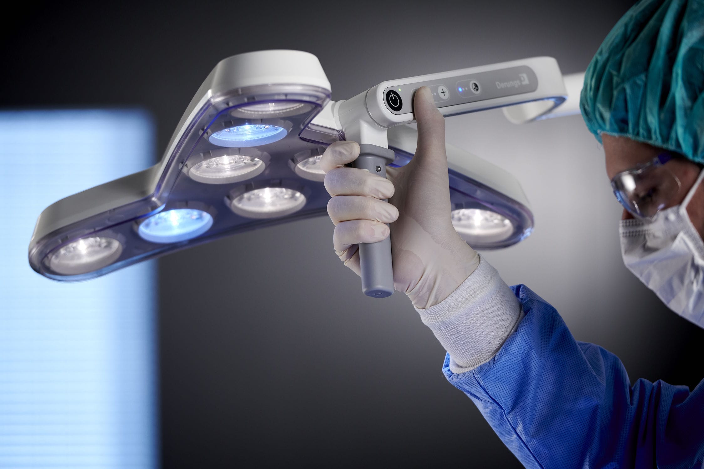 Operating lamp，TRIANGO 100，Medical equipment，2020 red dot product design award，