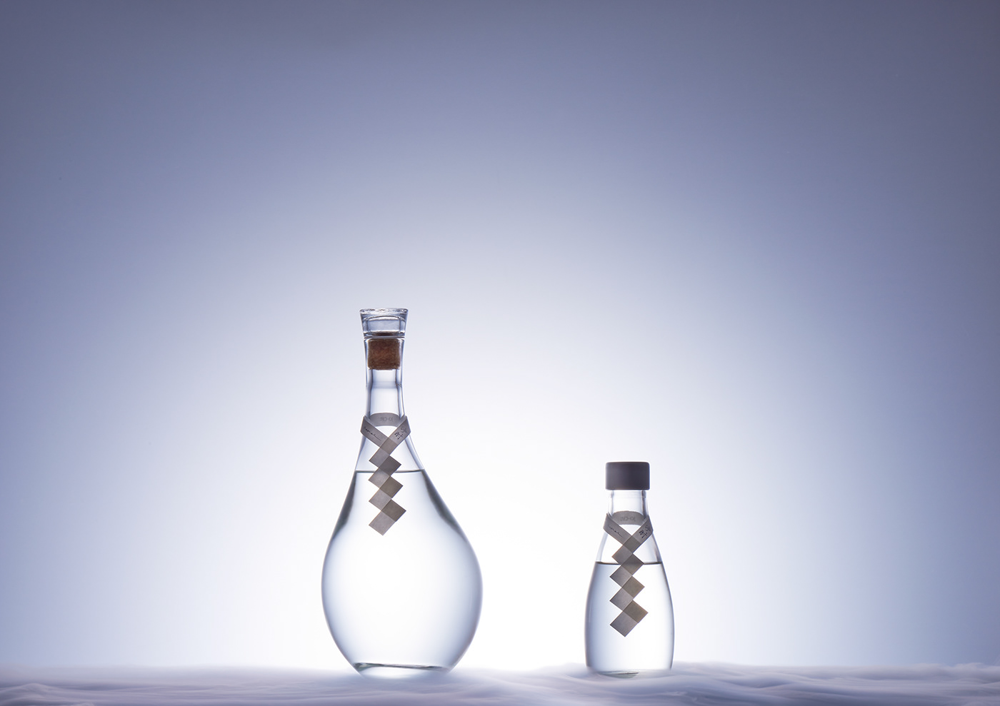 Game，Clear wine，bottle，