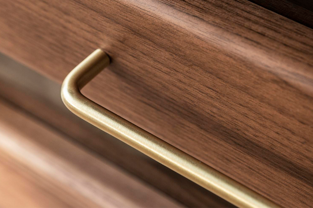 Move，cupboard，woodiness，