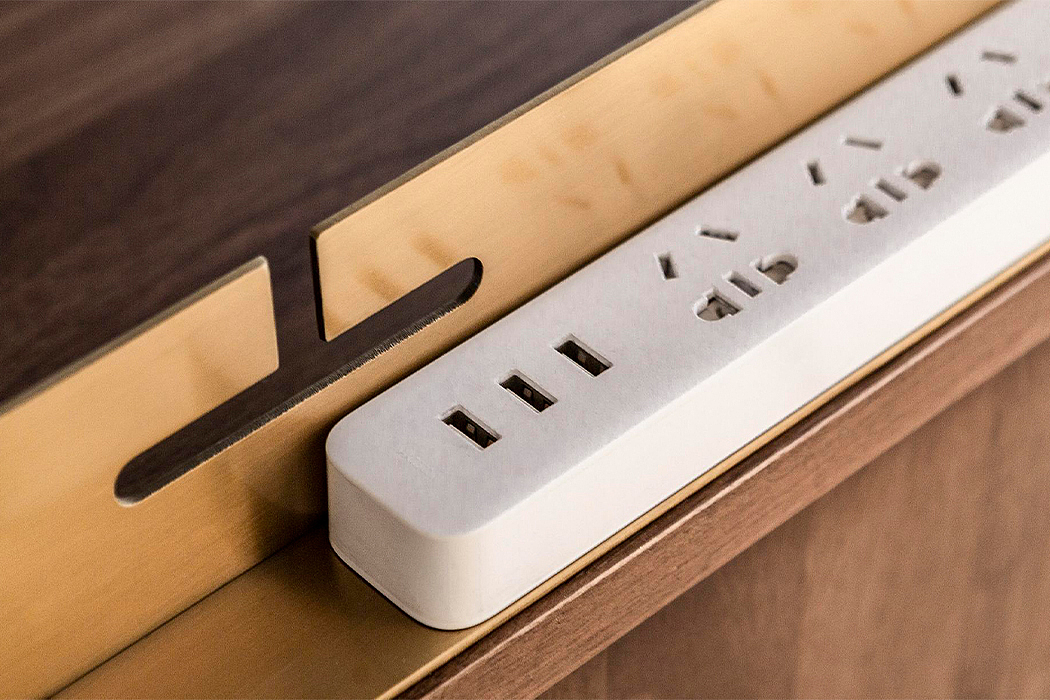 Move，cupboard，woodiness，