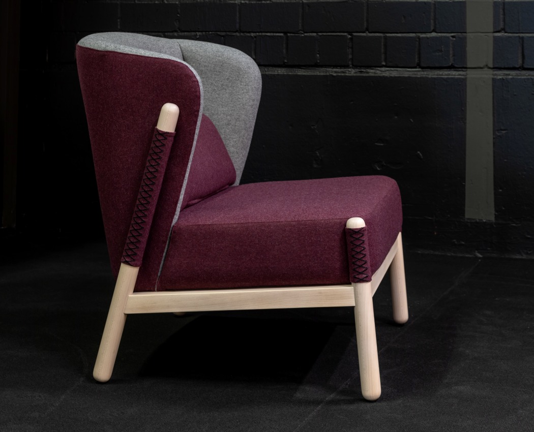 katana，chair，blue，