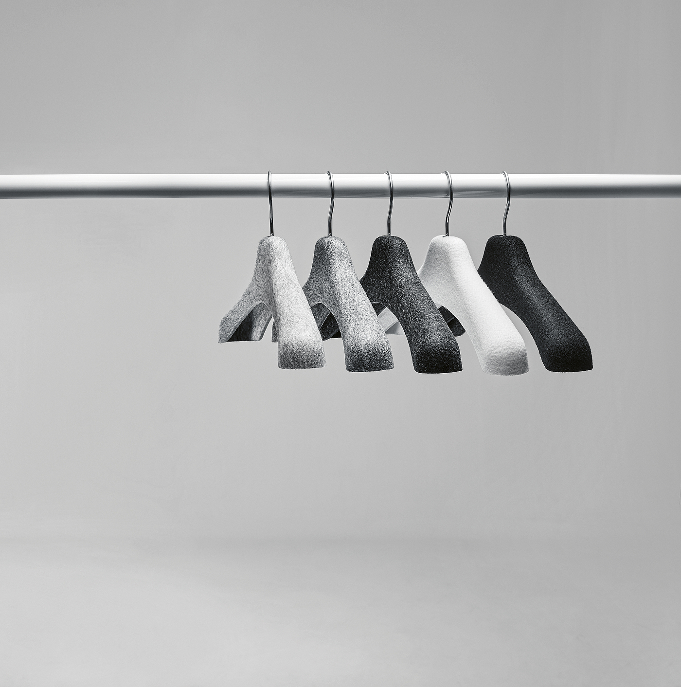 2020红点产品设计大奖，WOH Felt Hanger，衣架，毛毡，PET纤维，不锈钢，3D热成型，