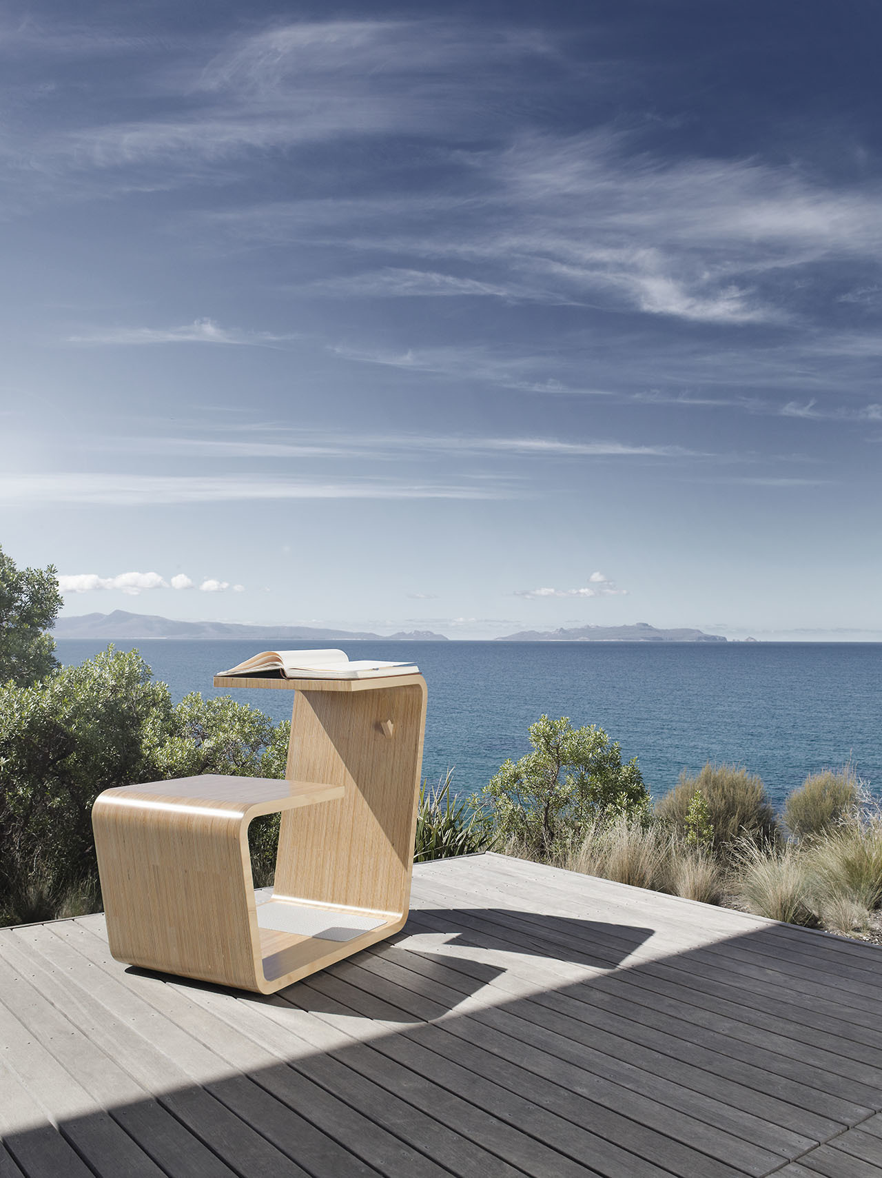 outdoors，furniture design ，Simplicity，practical，woodiness，product design，