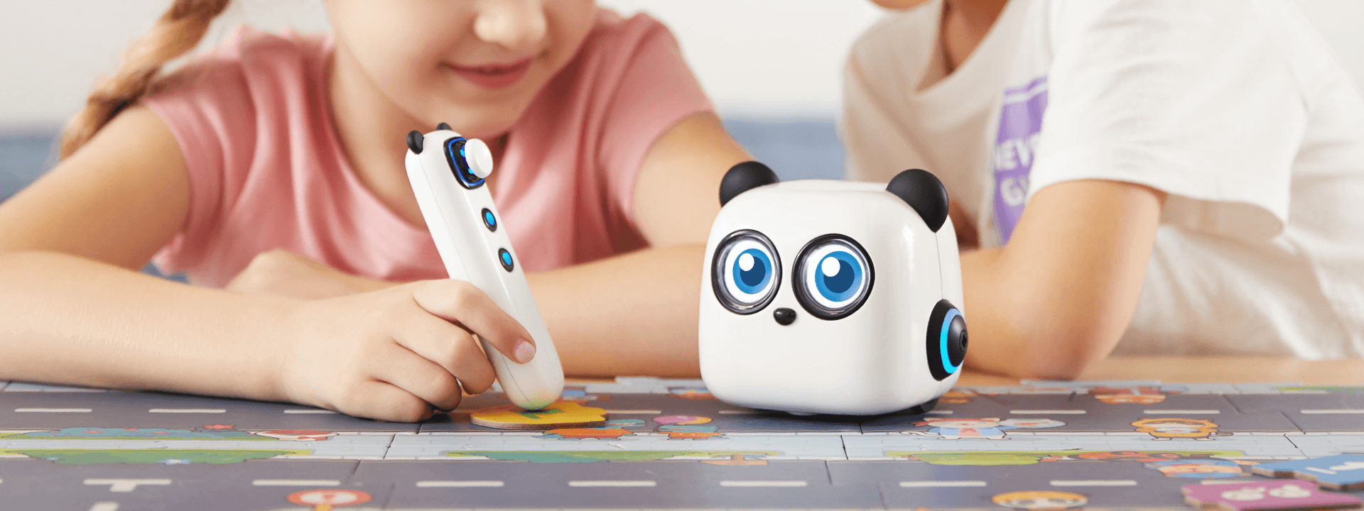 mTiny Robot，Early education robot，Intelligent products，2020 red dot product design award，