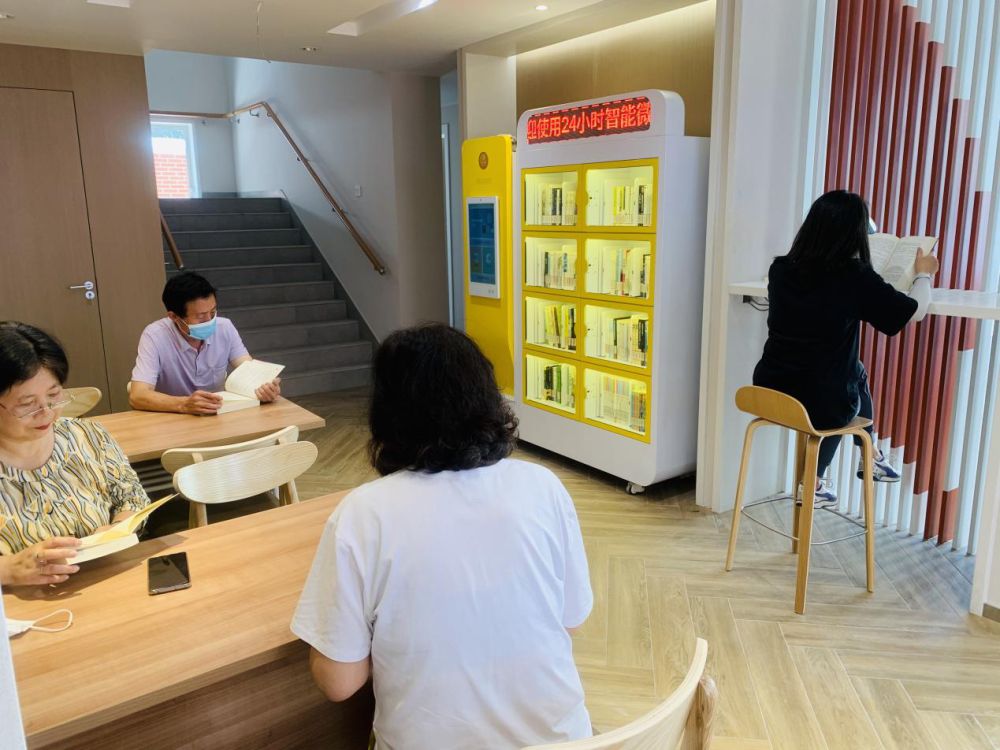 AI intelligence，Medical health，C-end consumption，Military aerospace，Instruments and equipment，Bookcase，Contactless，library，