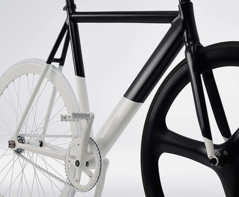 Simplicity，black and white，Bicycle，vehicle，environment protection，