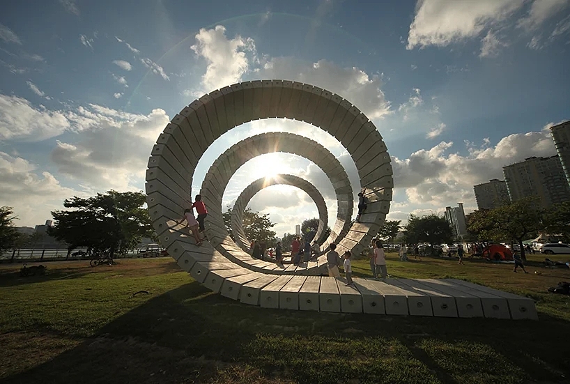 Scroll，annular，sculpture of art，park，glass fibre，