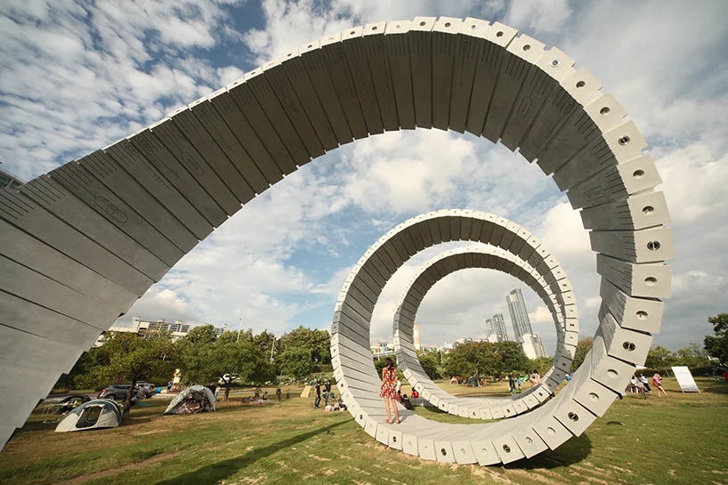 Scroll，annular，sculpture of art，park，glass fibre，