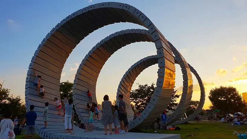 Scroll，annular，sculpture of art，park，glass fibre，