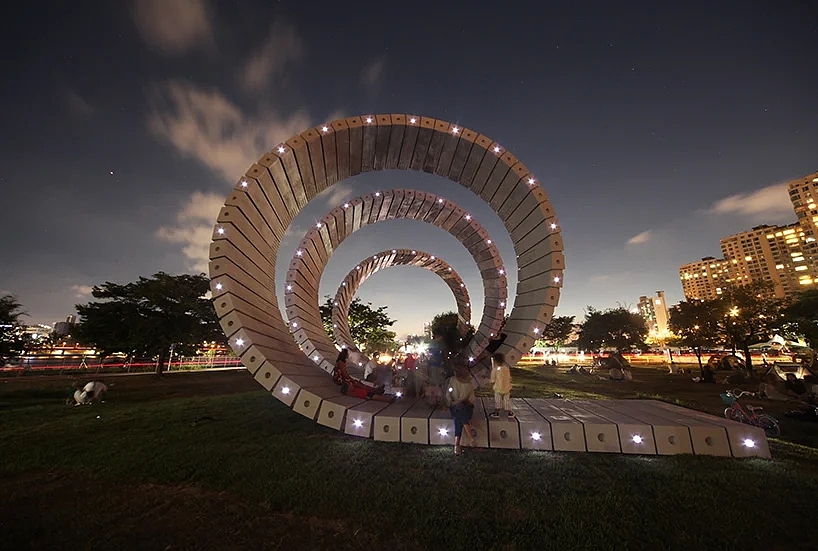 Scroll，annular，sculpture of art，park，glass fibre，