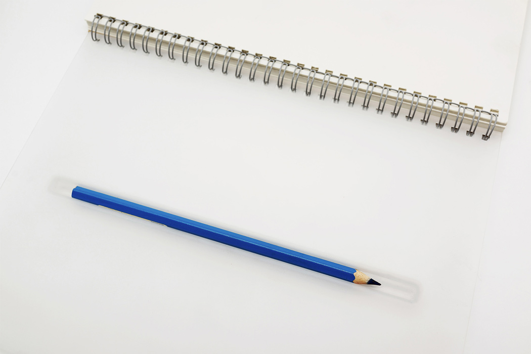 MUJI，Clock，lamp，book，pencil sharpener，Socket，