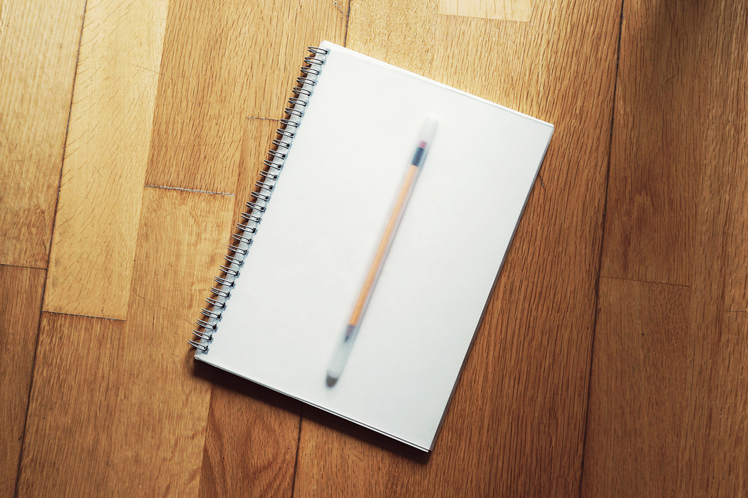 MUJI，Clock，lamp，book，pencil sharpener，Socket，