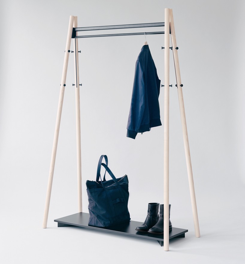 furniture design ，coat hanger，Simplicity，woodiness，product design，