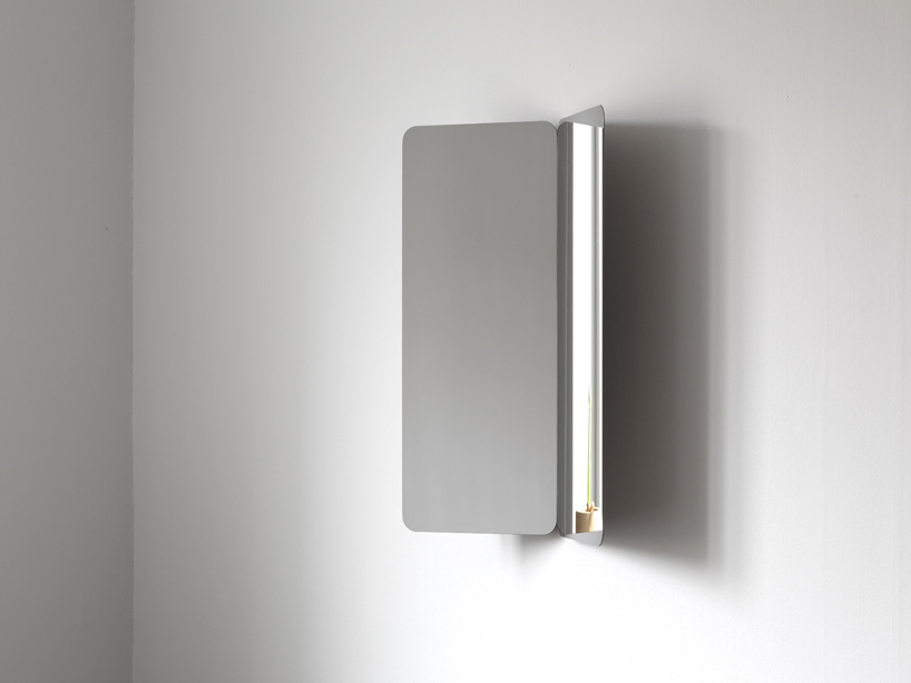 furniture design ，coat hanger，Simplicity，woodiness，product design，